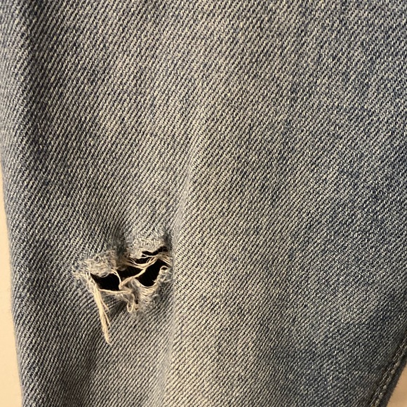 Zara High Rise Ripped Skinny Jeans - Picture 2 of 8